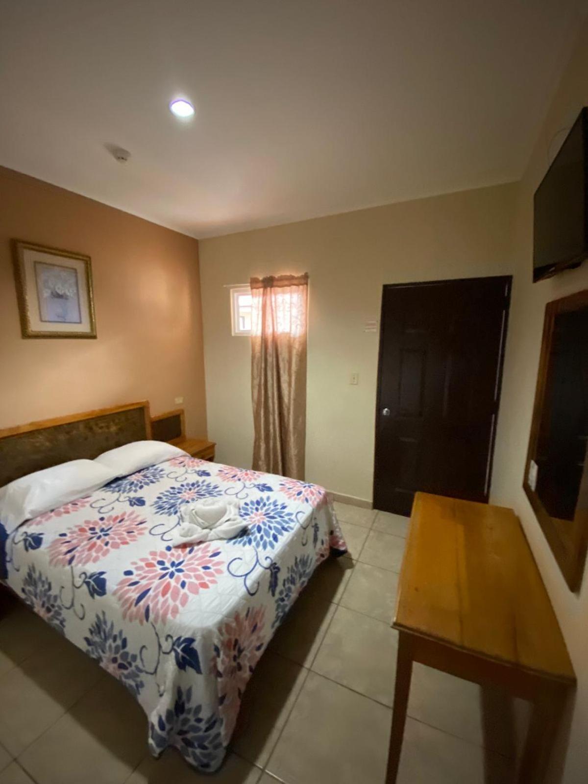 Hotel Residencial Panamericano David Exterior photo